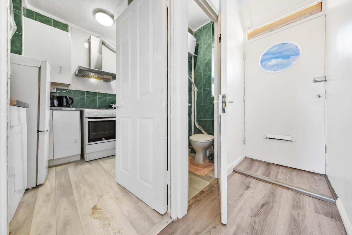2 Bed Sleeps 7 Comfort Style Combined
